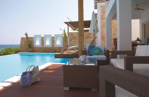 South Rhodes Villa | Presidential Beach Villa Sea View + Pool – 6 Guests