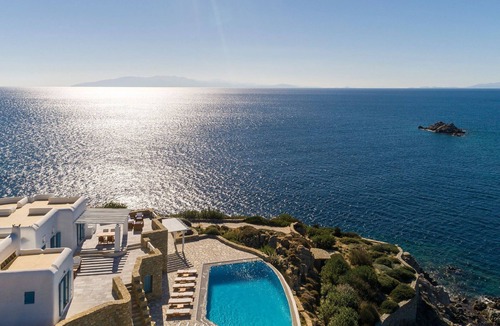 Paraga Villa | Presidential Mykonos Villa Psarrou Alpha | 5 Bedrooms | Stunning Sea Views