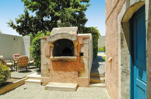 Prinos Villa | Prinos Villa Sleeps 4 Air Con WiFi