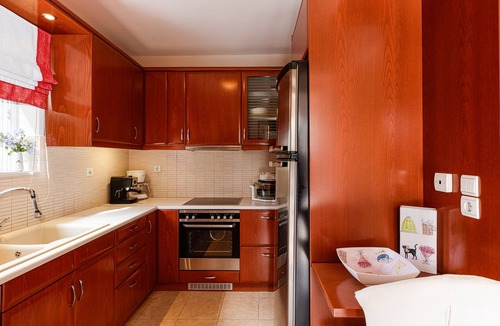 Armenoi Villa | Privacy in a peaceful village, walking distance to amenities!