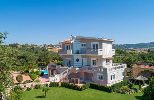 Apokoronas Villa | Private 4-Bedroom villa, large pool, amazing gardens, relaxing family vacations