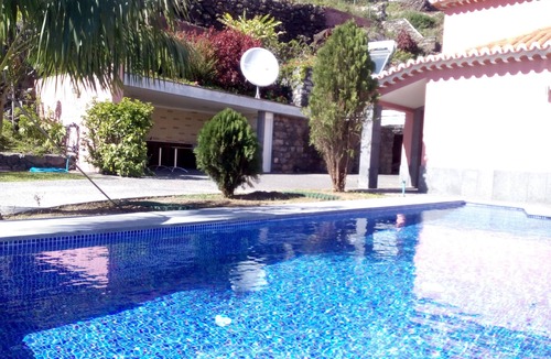 Tabua Villa | Private and heated swiming pool - Wi-Fi - Cable and Satelite TV - large garden