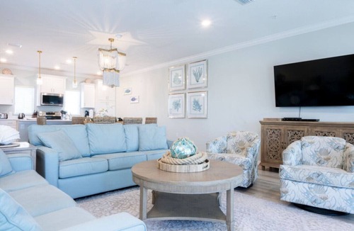 Ono Island Villa | Private Cozy Beachside Oasis w/Resort Amenities & Golf | Pool, Hot Tub-Perfect for Families