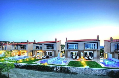 Haniotis House | Private Pool Luxury Villa