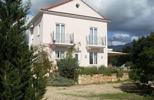 Kerameies Villa | Private unique villa with pool in a rural location, beaches & tavenas close by