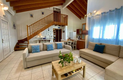 Katsarou Villa | Private villa for 8 quests with private pool an staggering ocean views