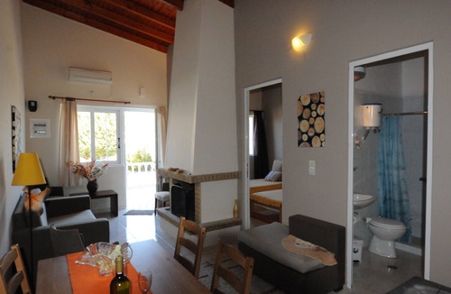 Agii Apostoli House | QUIET RESIDENCE " ROSSA 18"