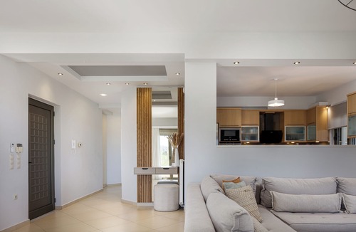 Pyrgos Psilonerou Villa | Quiet Villa Aviana,garden, heated pool,BBQ,jacuzzi