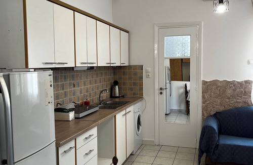Dafni Apartment | Quite studio fully equiped. 8 min Metro