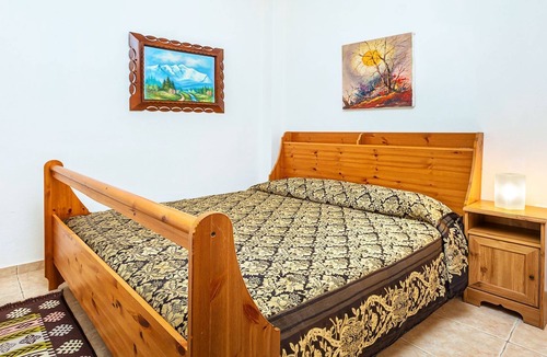 Keratsini-Drapetsona Villa | R 1204 Aspen Villa-Flora Villa with Sea View, Mountain View & Garden View