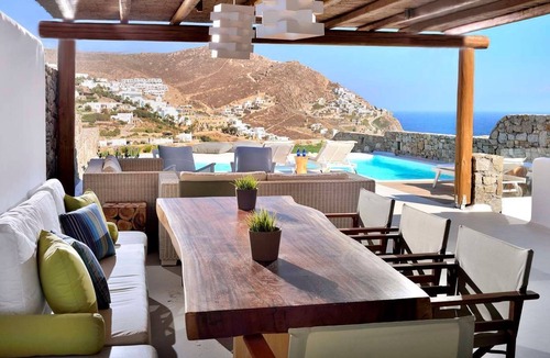 Houlakia Villa | R 1412 Villa Moses With BBQ, Gym area & Outdoor heated jacuzzi.