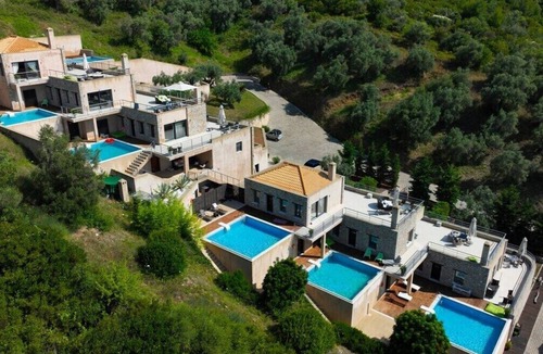 Vassilias Villa | R 435 – Premium View Villa King Alexander