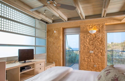 Marathi Villa | R 713 Luxurious Villa , Sea View, Jacuzzi, Outdoor Hot Tub Sea View