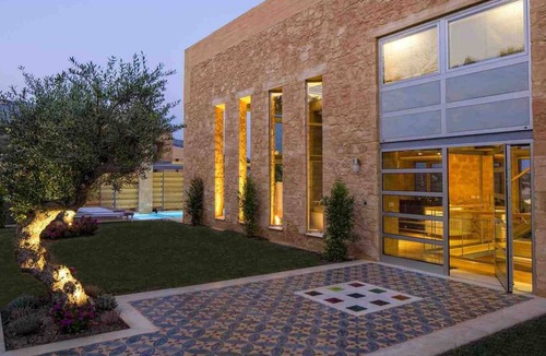 Marathi Villa | R 713 Luxurious Villa , Sea View, Jacuzzi, Outdoor Hot Tub Sea View
