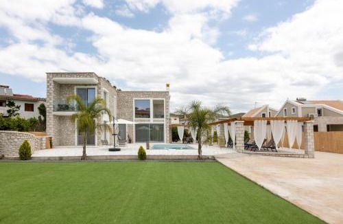Drepano Villa | Rafaelia Premium villa with private pool in Drepano