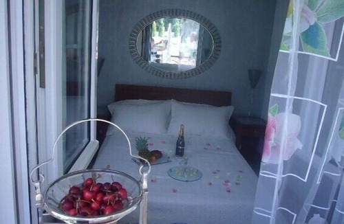 Polichrono Resort | Recreational paradise and bathing experience of a special kind, by the sea at 30m!