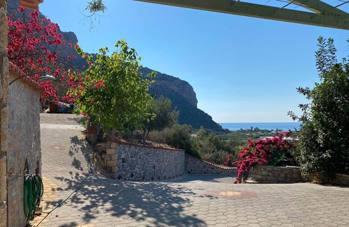 Leonidio House | Red Rock & Sea House