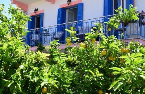 Fiskardo Apartment | Reginas Studios & Apartments- Fiscardo view apartment