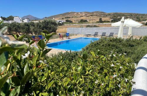Adamas Villa | Reina Villa