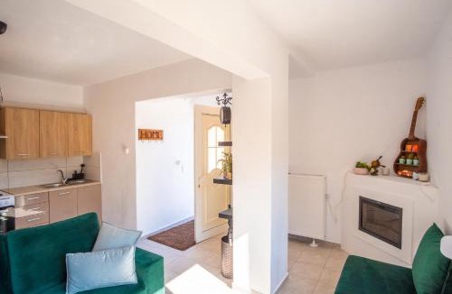 Pramanta Apartment | Remvi GUEST HOUSE