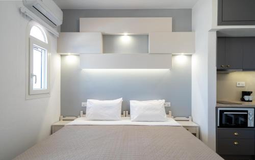 Hersonissos Centre Apartment | Renata Mare Beachside Studios