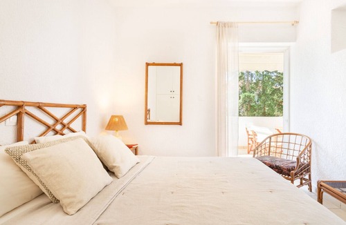 Porto Rafti Apartment | Renovated luxury apartment 30m from beach. Big balcony