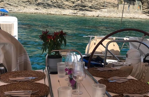 Tourlos Boat Rental | RENT LUXURY Sailingboat to SARONIC, CYCLADES & DODECANESE, with skipper & CHEF