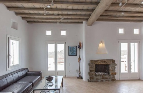 Plintri Villa | rent villa paradise beach - Mykonos