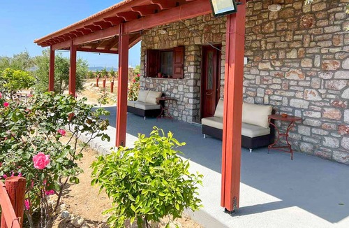 Archangelos House | Rhodes traditional Cottage with private garden
