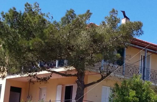 Kaminarata Apartment | RIFI PINE APARTMENT IN KEFALONIA
