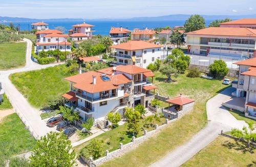 Agios Nikolaos Apartment | Rizes House- Elia Luxury Apartment