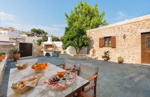 Lardos House | Rodia House