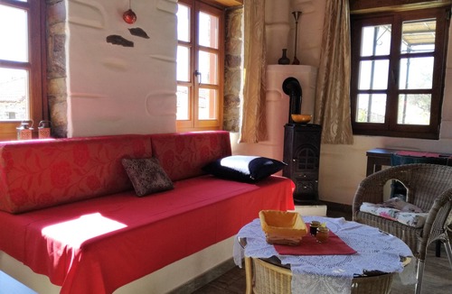 Nikita House | Romantic holiday home for two (+ toddler) in the village by the sea - Nikiti / Chalkidik
