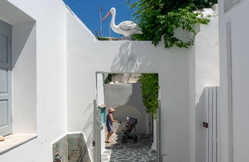 Paros House | Room 3 @ Pelican Paros in the Old Town!