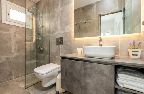 Parikia Hotel | Room 8 @ Pelican Paros in the Old Town!