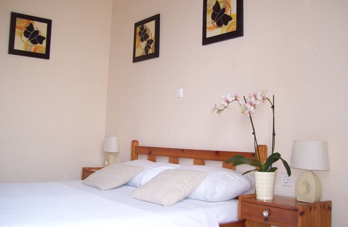 Notos Bed & Breakfast | Room for 2 With Magnificent View