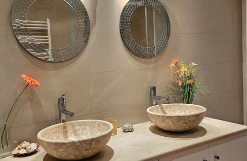 Lagonissi House | Room-guest Apartment Within a Villa in L