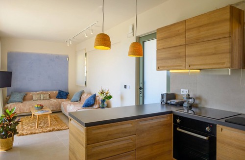 Agios Nikolaos House | Roots Suites in Crete