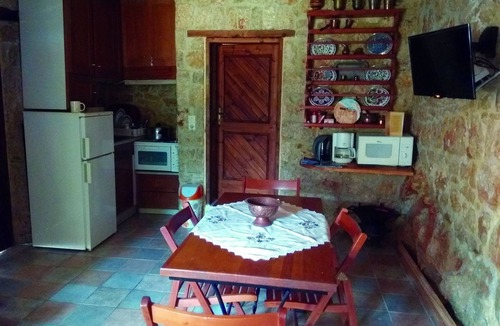 Halki House | rosalia apartment