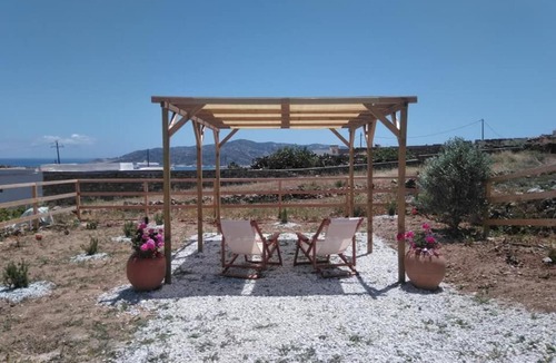 Psathi Apartment | ROSEMARY KIMOLOS