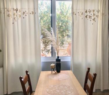 Kefalas House | Rosemary room