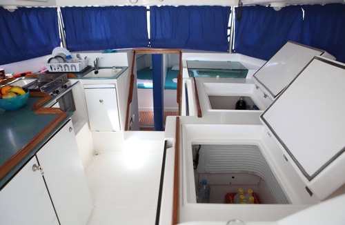 Atsipópoulon Boat Rental | Sailing Experience 'Akasti'