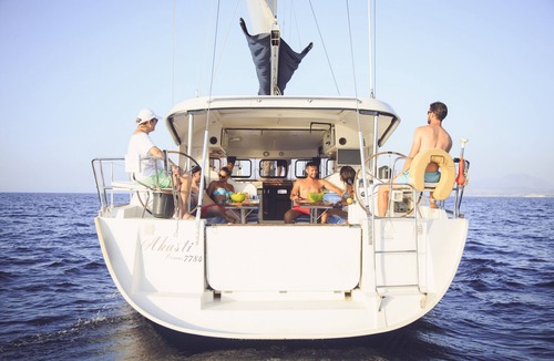 Atsipópoulon Boat Rental | Sailing Experience 'Akasti'