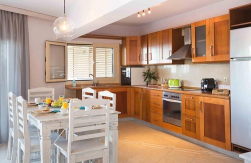 Lygia Villa | salty breeze villa