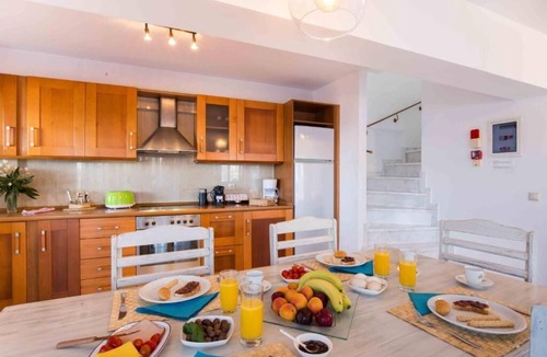 Lygia Villa | salty breeze villa