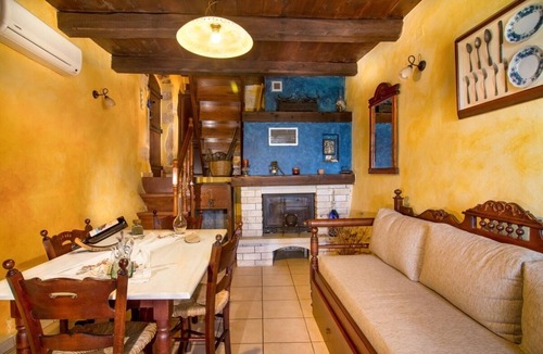 Samonas House | Samonas Traditional Villas whith breathtaking views. 5 maisonettes