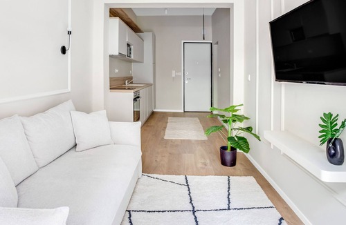 Neapoli-Sykies Apartment | Sanders New Town - Gorgeous 1-Bdr. Apt. w/ Balcony