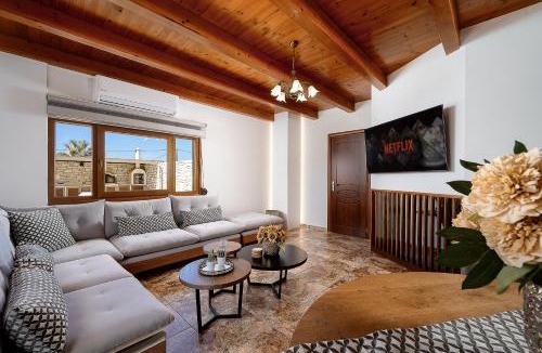 Faistos Villa | SandShine Luxury Villa
