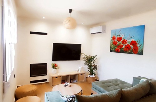 Neo Kalamaki House | Sandy Ridge House