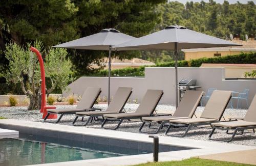 Sane Villa | Sani e belli by halu!, Villas with private pool